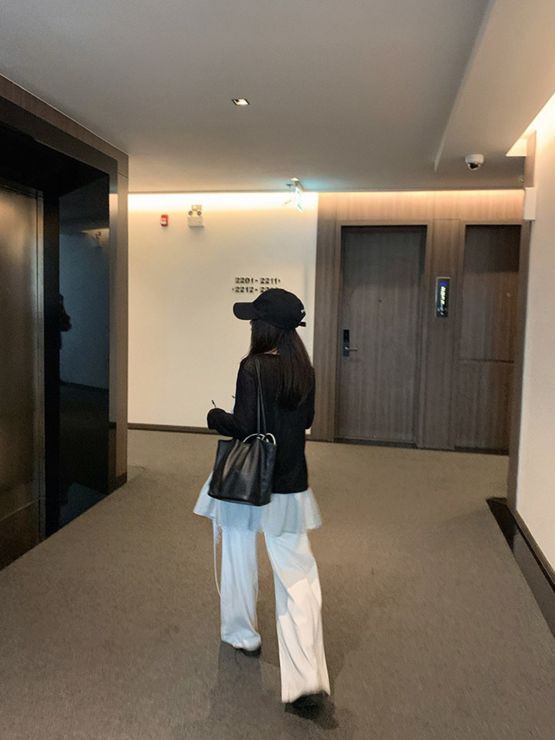 リラックスハイウエストパンツ
