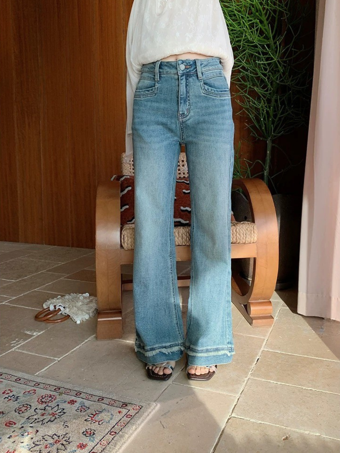 ストレートデニムパンツ