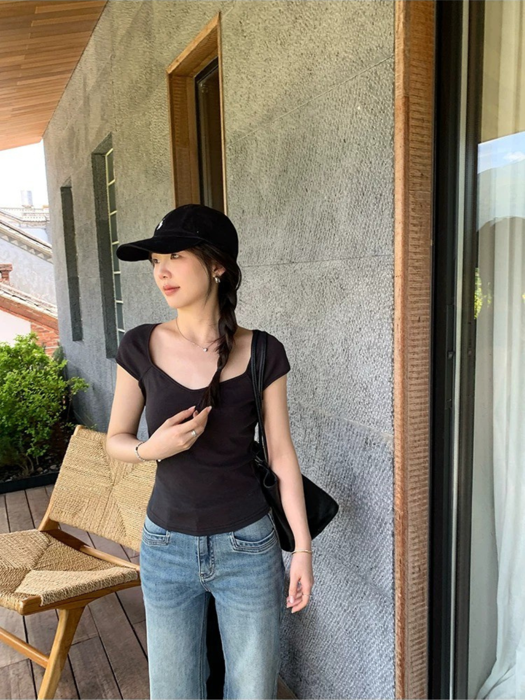 デコルテラインフィットTシャツ