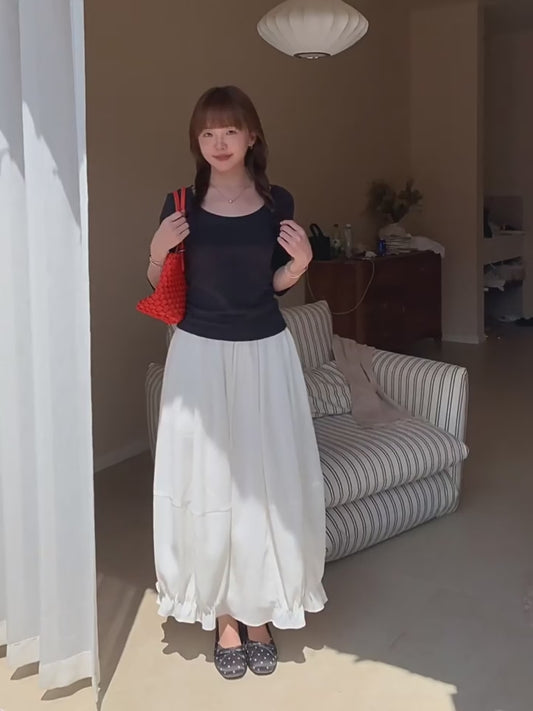 コクーンシルエットスカート